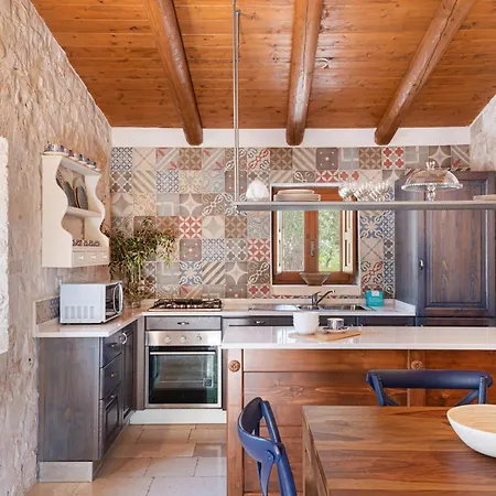 Trullo Fantastico * Castellana Grotte